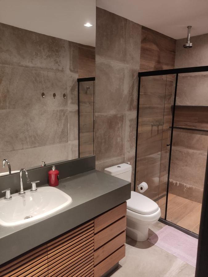 Suites/studios Privados Copacabana 民宿 *