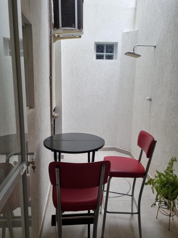 Suites/studios Privados Copacabana 民宿